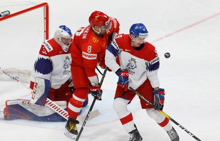 MOV prijal prísne karanténne pravidlá, účasť hráčov NHL je opäť ohrozená